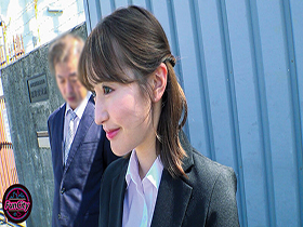 エロ尻で悩殺し囁き淫語でトロかして骨抜きに…愛妻家上司を意のままに肉バイブ化して搾精!悪女すぎる新人OL 百永さりな サンプル動画サムネイル